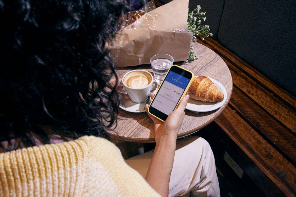 Gaji Numpang Lewat? Ini Trik Aktifkan Auto-Debit M-Banking Biar Gak "Bocor Halus"