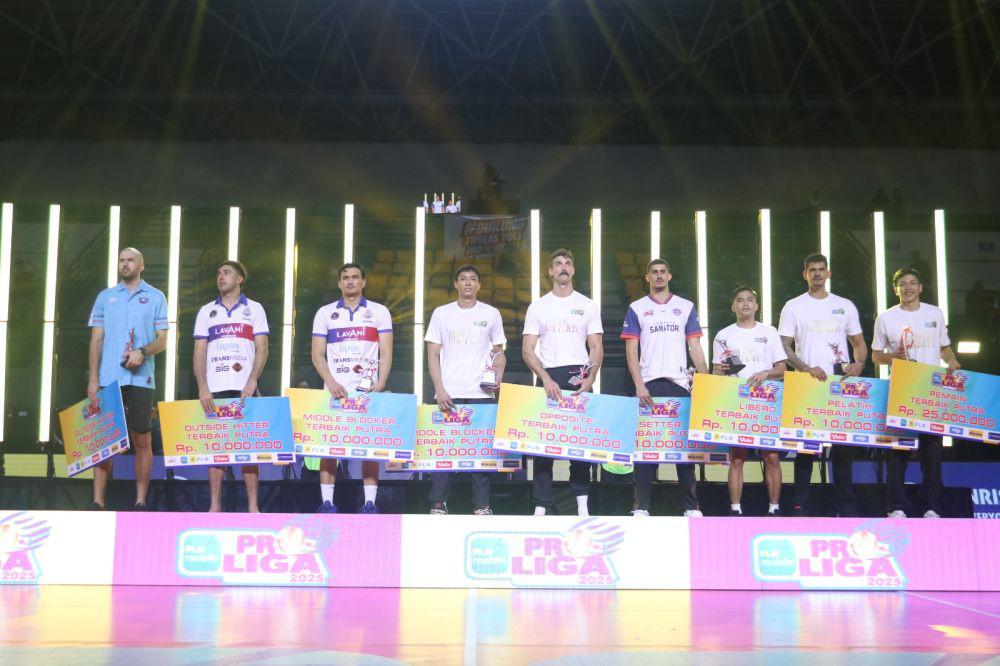 Tim voli putra Jakarta Bhayangkara Presisi berhasil mempertahankan gelar juara PLN Mobile Proliga 2025 setelah mengalahkan Jakarta LavAni Livin' Transmedia dengan meraih skor 3-2 pada babak grand final di GOR Amongrogo Yogyakarta, Minggu (11/5/2025) malam. (dok. Proliga2025)