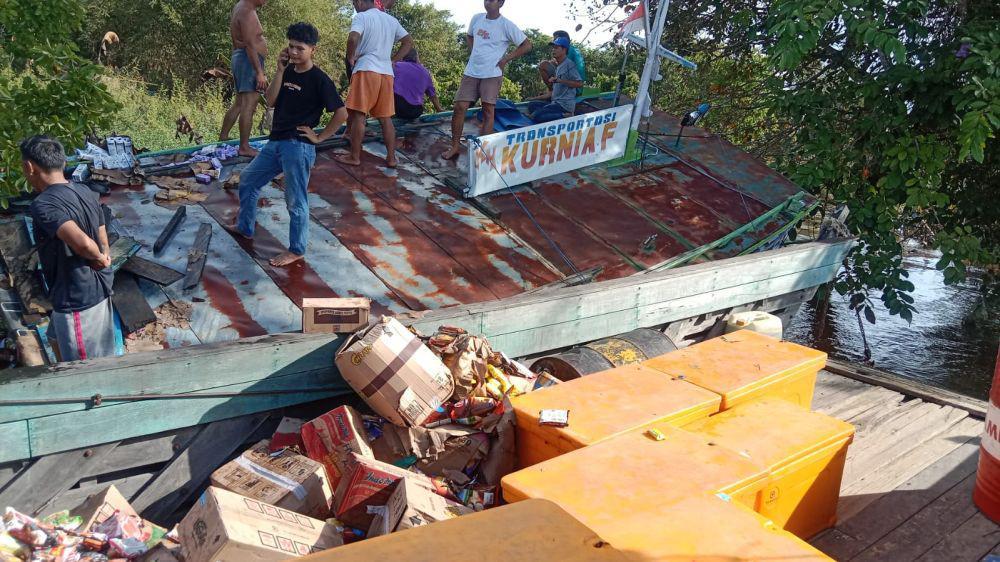 [BREAKING] KM Karunia F Tenggelam di Sungai Mahakam, 43 Penumpang Selamat
