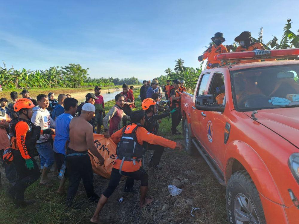 Ahmad Alimuddin (36), warga Desa Baranti, Kabupaten Sidenreng Rappang (Sidrap), Sulawesi Selatan, ditemukan meninggal dunia setelah jatuh ke saluran irigasi, Senin (12/5/2025)/Humas Basarnas Makassar