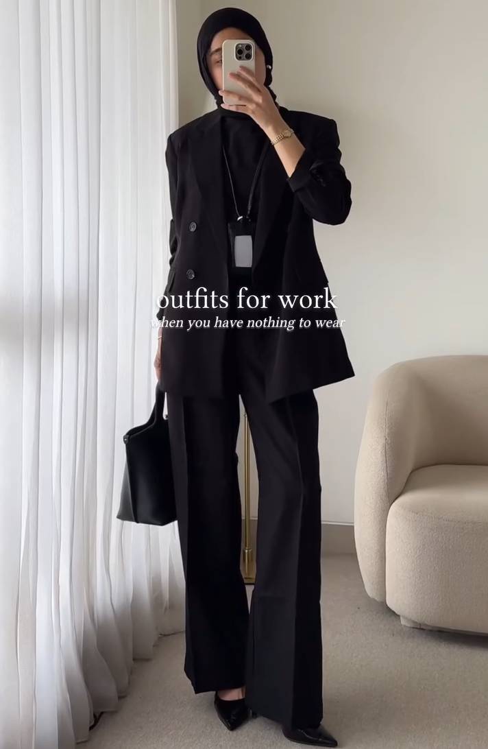 padu padan celana hitam buat kerja ala Pamela Agatha (instagram.com/pamelagatha)