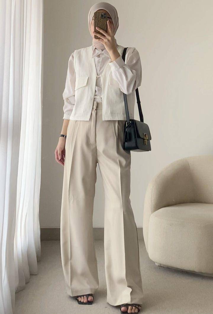 office style bertema earth tone ala Pamela Agatha (instagram.com/pamelagatha)