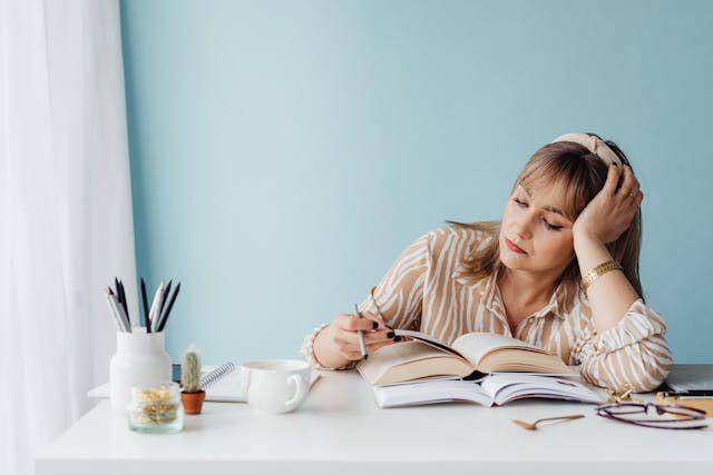 Ilustrasi seorang wanita (Pexels.com/Photo By: Kaboompics.com)