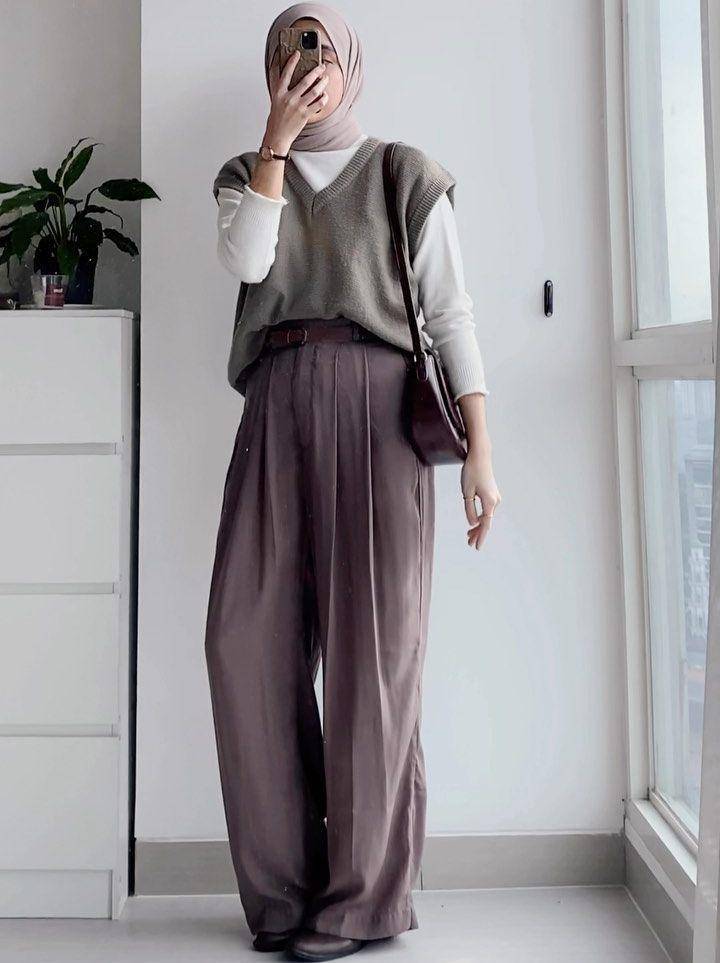 office style bertema earth tone ala Pamela Agatha (instagram.com/pamelagatha)