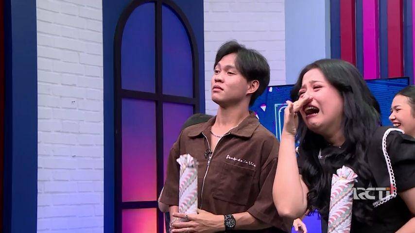 Potret keakraban Shabrina dan Fajar (dok. RCTI/IDOLYFE EMPAT! (TEMAN YANG TEPAT))