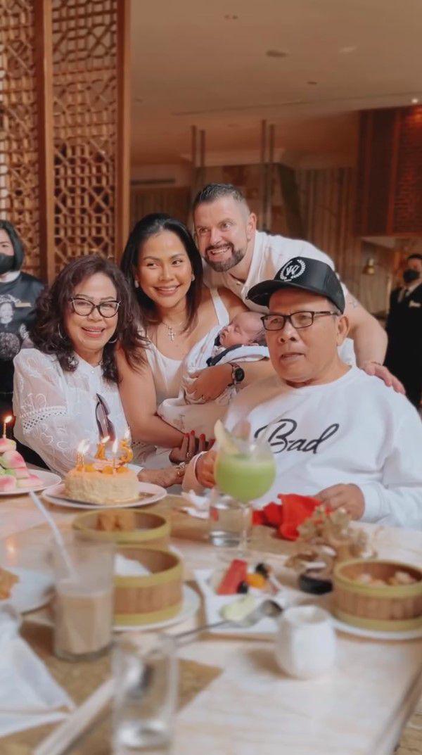 anniversary orangtua Melaney Ricardo (instagram.com/melaney_ricardo)