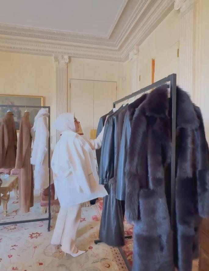Syahrini Private Shopping di Paris (Instagram.com/princessyahrini)