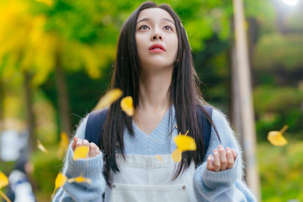 still cuts drama Spring of Youth (instagram.com/sbsdrama.official)