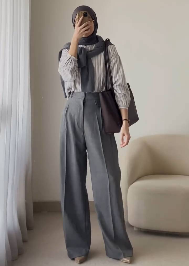 office style bertema earth tone ala Pamela Agatha (instagram.com/pamelagatha)