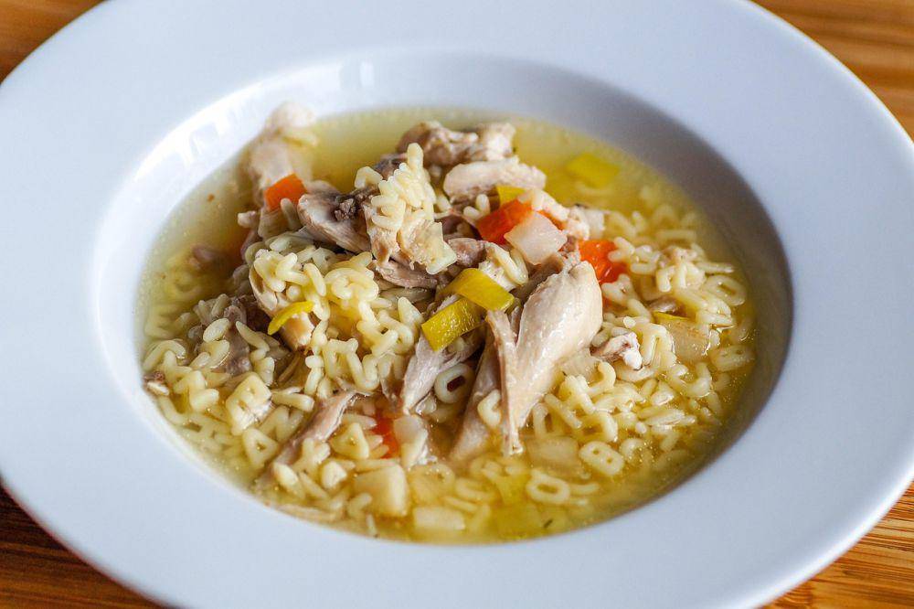 Ilustrasi soto ayam (Pixabay/Matthias Lipinski)