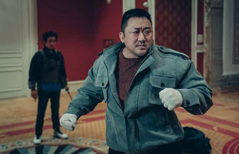 cuplikan film Holy Night: Demon Hunters (Instagram.com/lotteent.movie)
