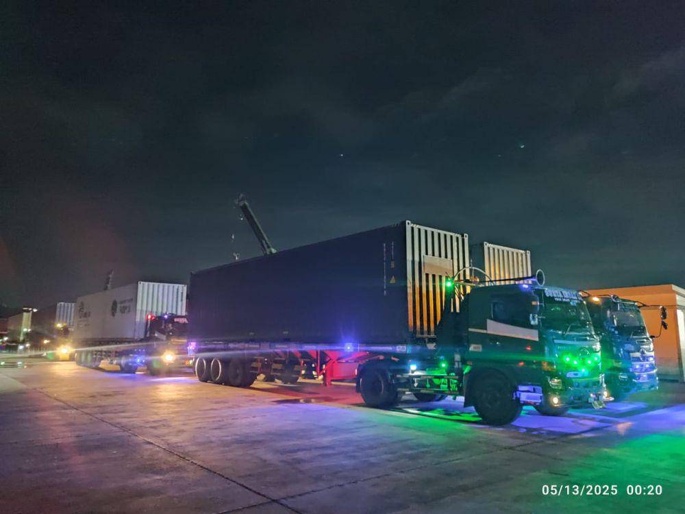 Logistik GT World Challenge Asia di Pelabuhan Gili Mas Lombok Barat. (dok. Istimewa)