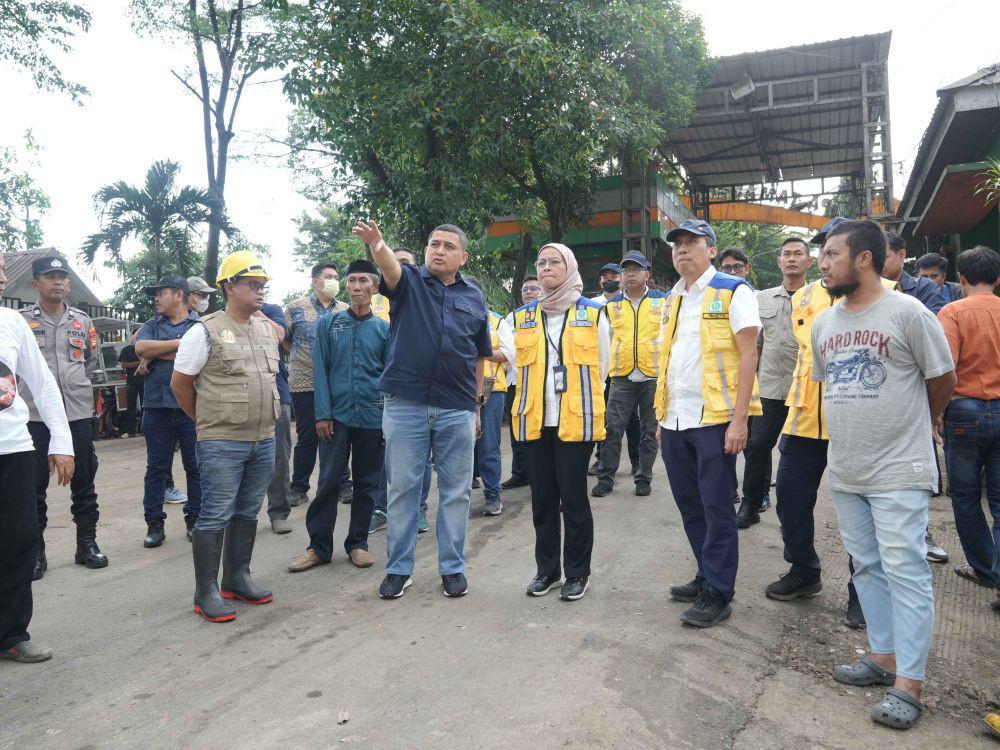Dirjen Cipta Karya PU dan Wali Kota Makassar Tinjau TPA Antang