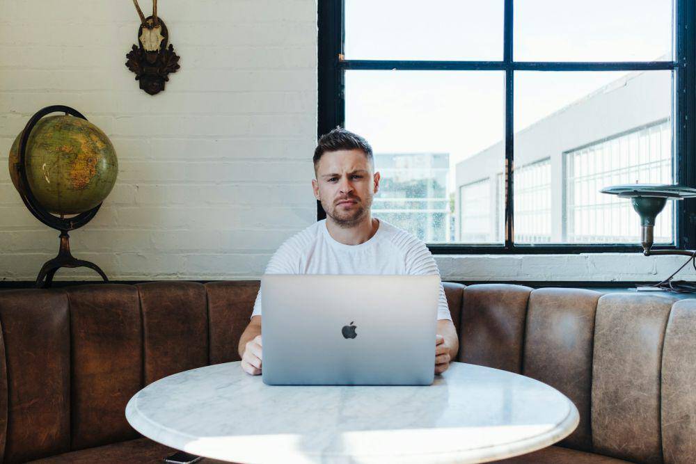 ilustrasi mengubah stres menjadi produktivitas (unsplash.com/Jason Briscoe)