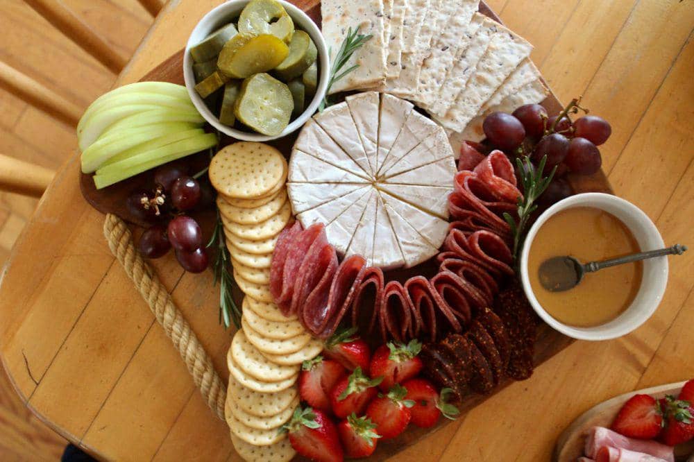 8 Pelengkap Cheese Platter, Rasanya Lebih Premium dan Seimbang!