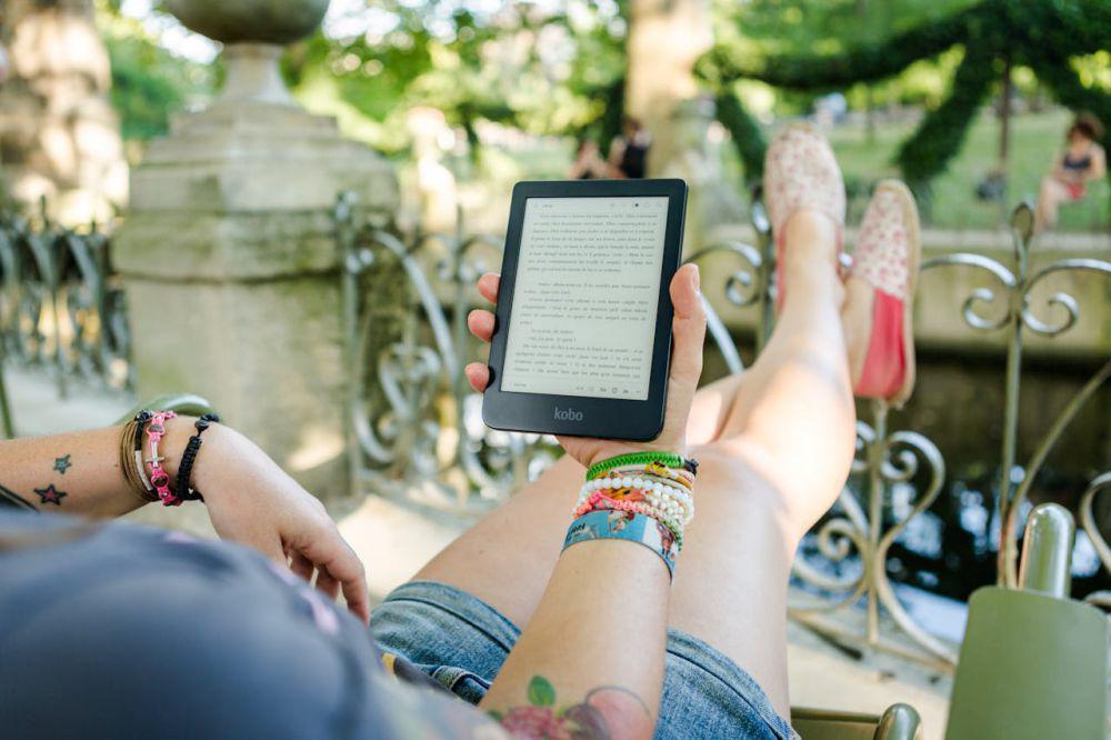 ilustrasi e-book (pexels.com/Perfecto Capucine)