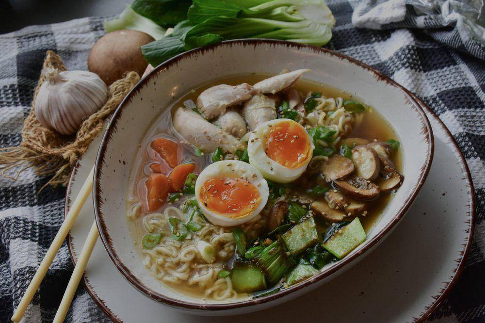 Ilsutrasi soto ayam (Pixabay/-Rita-👩‍🍳 und 📷 mit ❤)