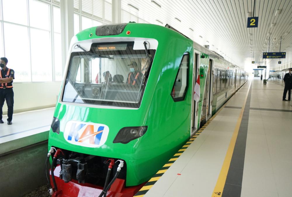 Kereta api bandara YIA (commons.wikimedia.org/Ditjen Perkeretaapian Kementerian Perhubungan Republik Indonesia)