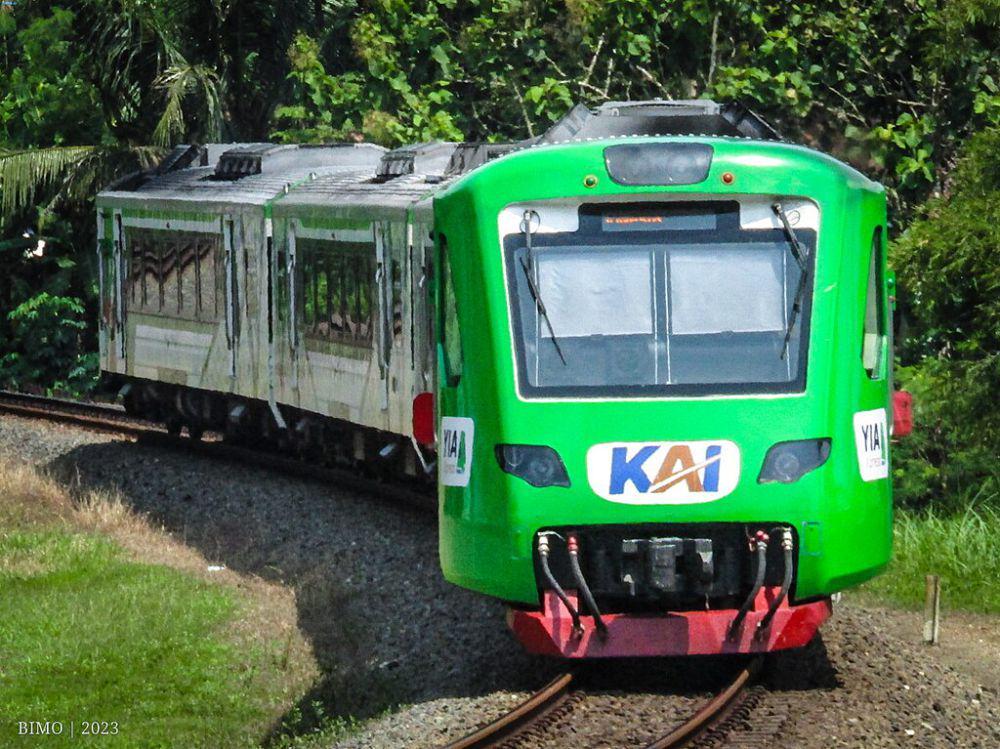 Kereta api bandara YIA (commons.wikimedia.org/Bimo Jalu P)