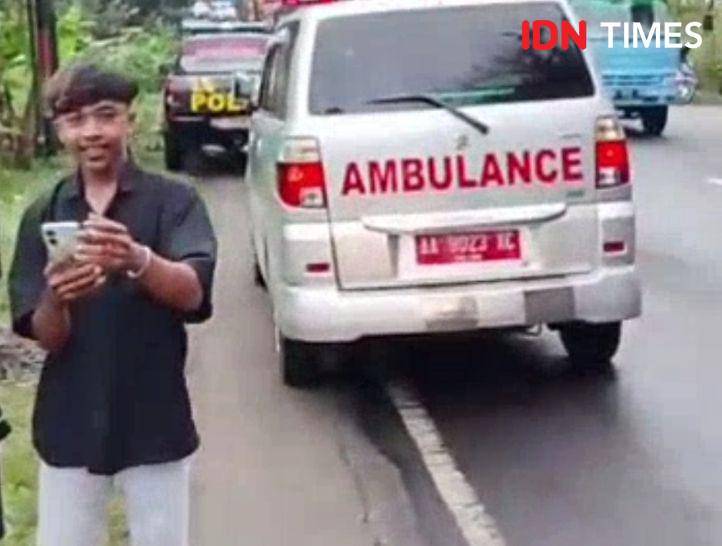 Warga sekitar jalan raya Kalijambe, Purworejo berharap segera ditangani dengan langkah preventif dan preventif berkelanjutan, Selasa (13/5/2025).(IDN Times/Tangkapan layar)