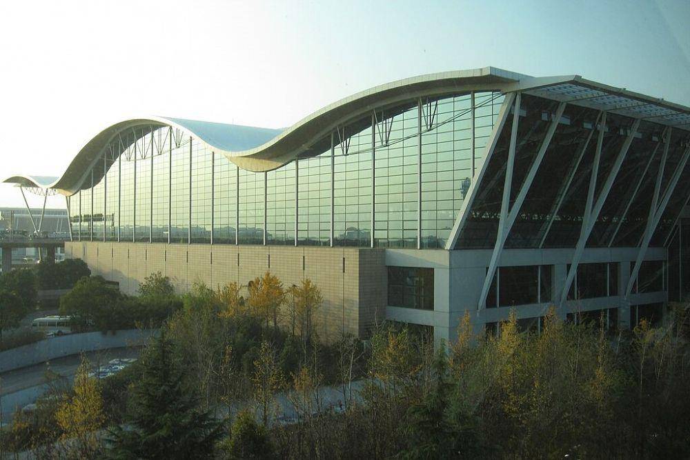 Potret Shanghai Pudong International Airport (commons.wikimedia.org/Another Believer)