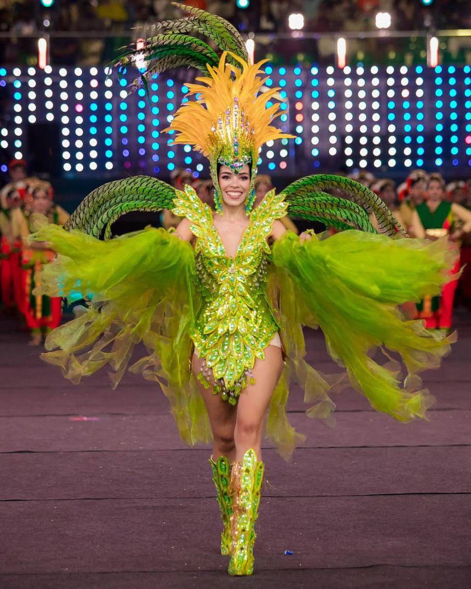 Potret Finalis dari Amerika Latin di Opening Ceremony Miss World 2025 (Ricardo Siviero for Instagram.com/missworld)