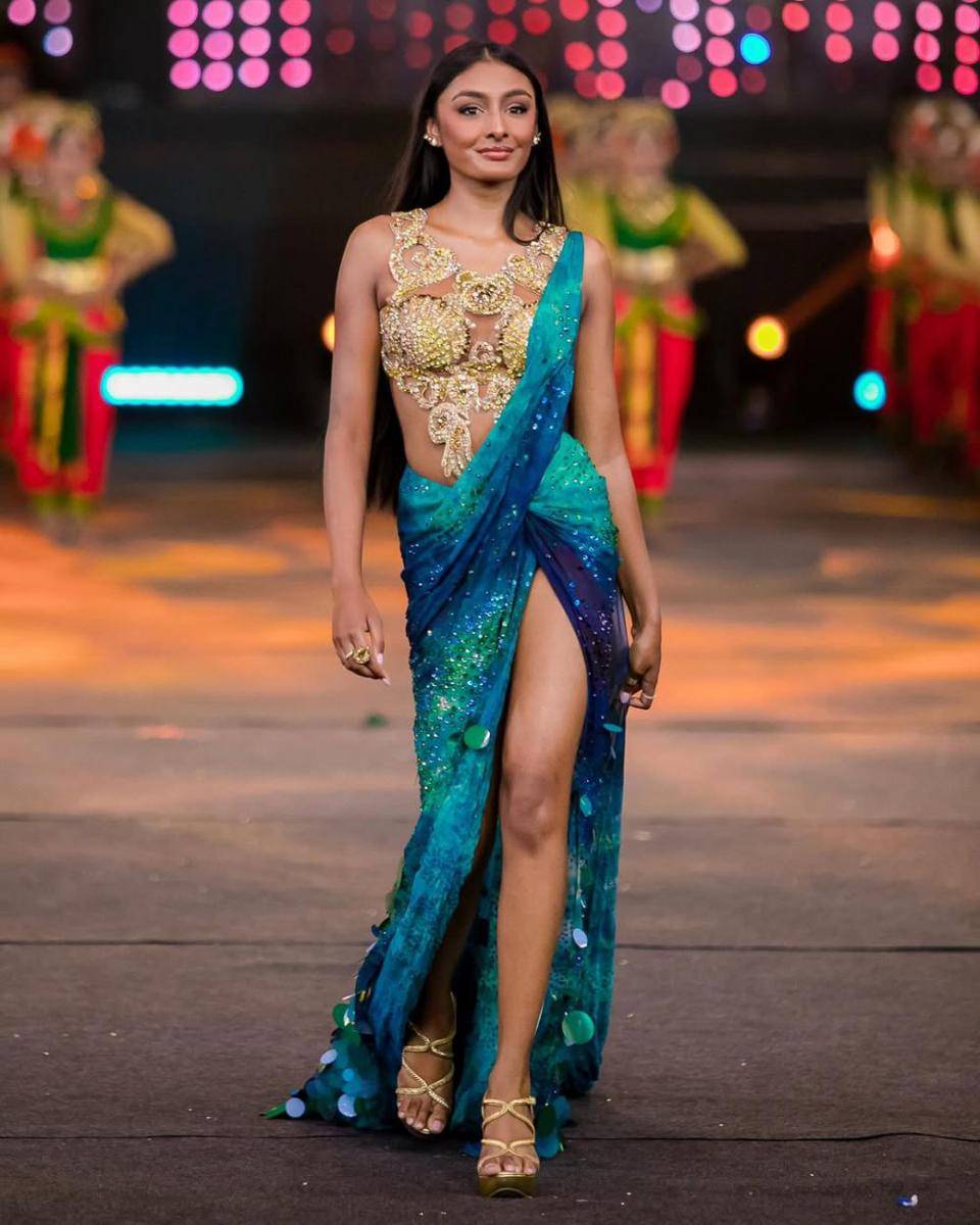 Potret Finalis dari Afrika di Opening Ceremony Miss World 2025 (Ricardo Siviero for Instagram.com/missworld)