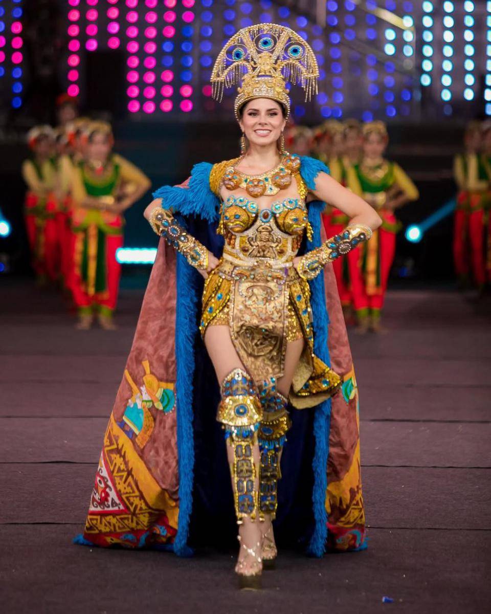 Potret Finalis dari Amerika Latin di Opening Ceremony Miss World 2025 (Ricardo Siviero for Instagram.com/missworld)