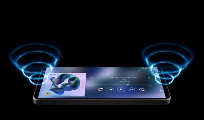 ilustrasi Sony Xperia 1 VII dengan speaker stereo (sony.co.uk)