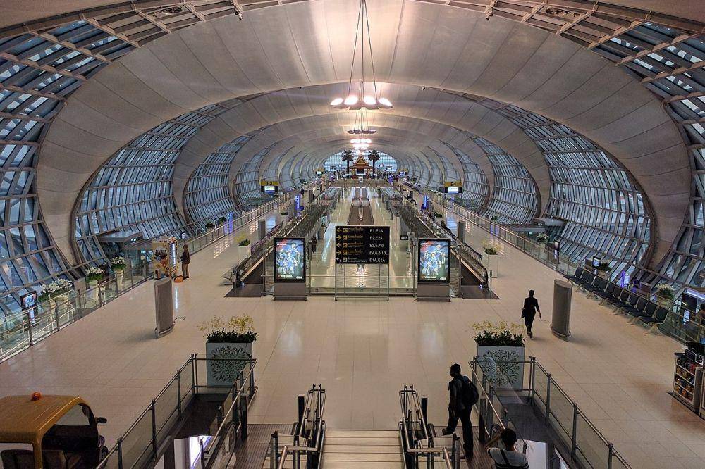 Potret Suvarnabhumi Airport (commons.wikimedia.org/Grendelkhan)