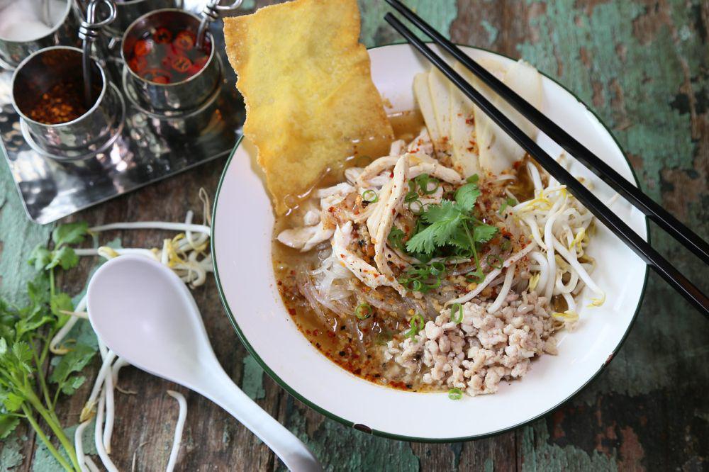 5 Tempat Makan Soto Ayam di Banyuwangi, Dekat Alun-alun