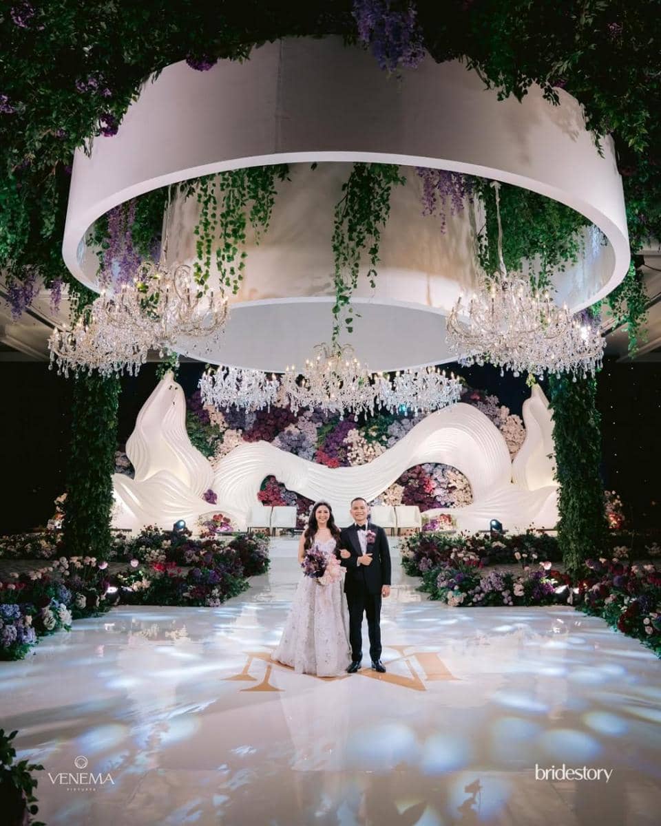 Resepsi pernikahan Cellos dan Natasha Putri. (Venema Pictures via Instagram.com/celloszxz)