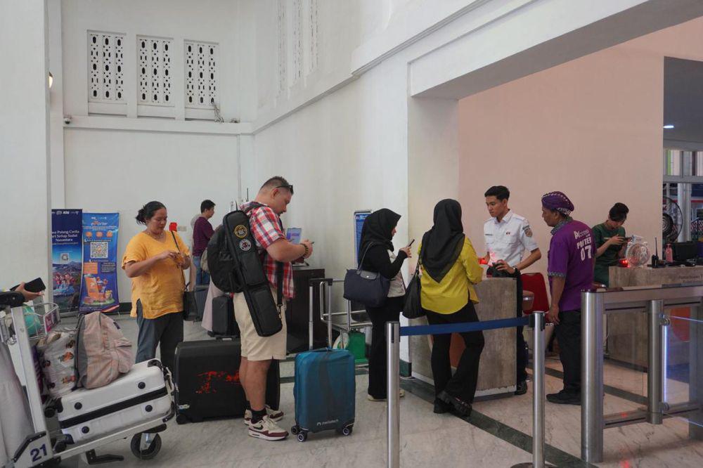 123.824 Wisawatan Asing Naik Kereta pada Januari-Mei 2025
