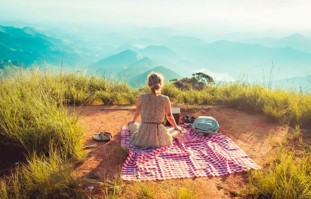 5 Bukit di Bali buat Piknik Santai, Healing Maksimal