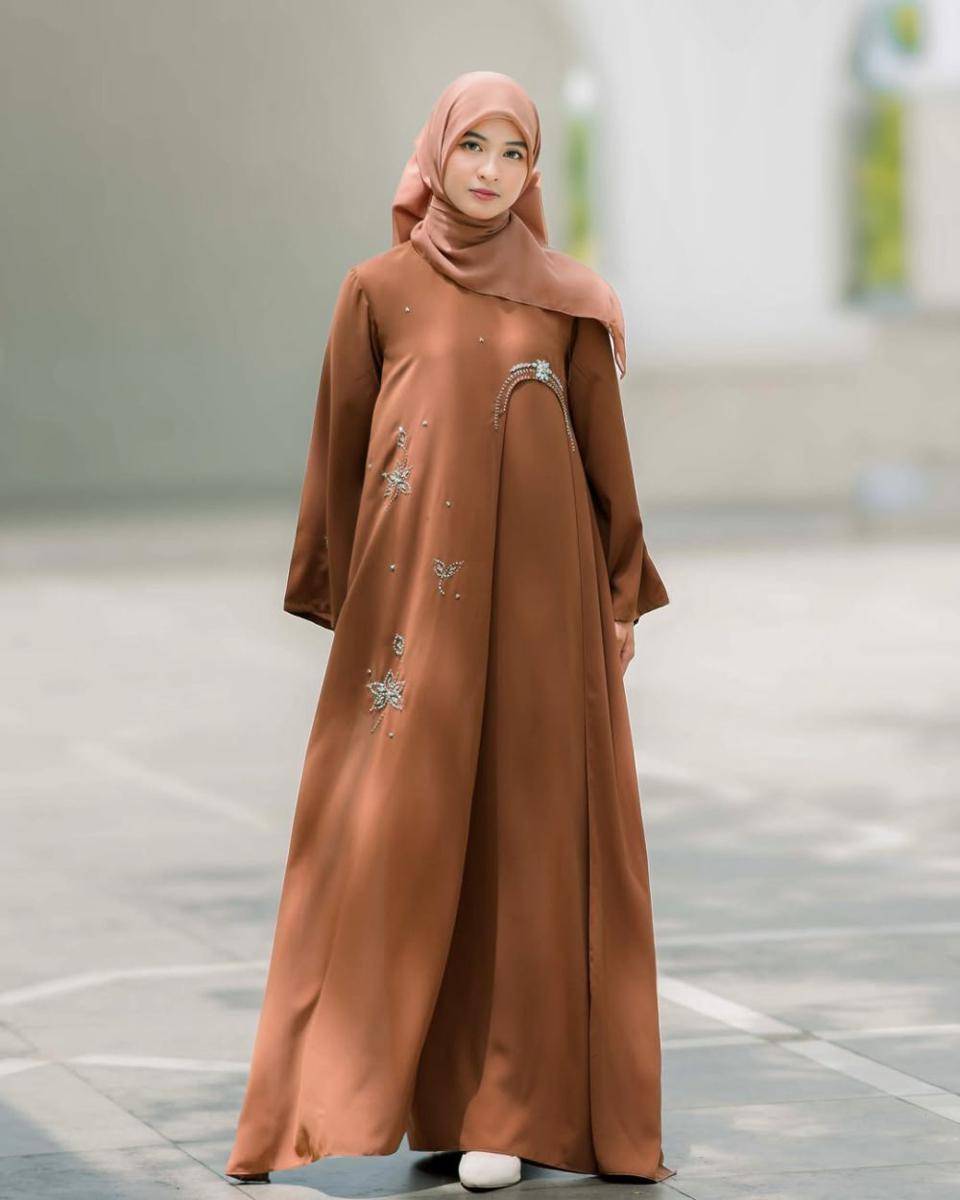 Inspirasi OOTD ala Salsabila Kholiq (instagram.com/salsabilakhlq)