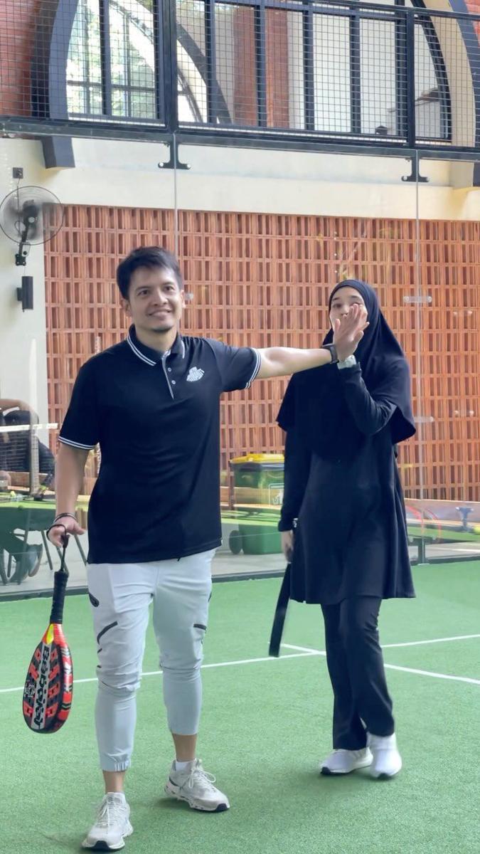 pasangan seleb main padel (instagram.com/dhiniaminarti)