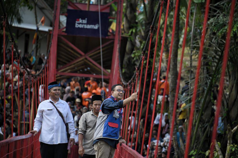Anies: Pembangunan Jembatan Jadi Kebutuhan Dasar di Daerah Tertinggal