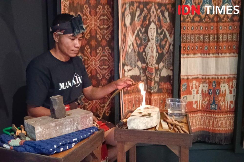 Manamu Bali Hidupkan 2 Kerajinan Sumba yang Hampir Punah