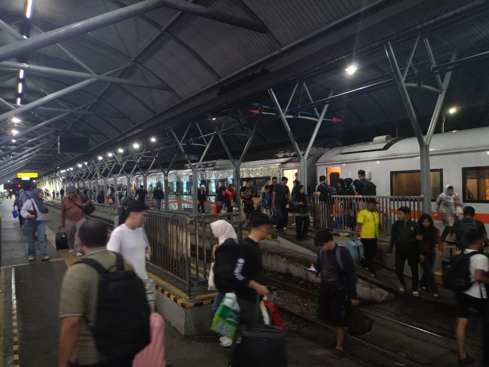 Libur Waisak, Okupansi KA di Daop 3 Cirebon Capai 86 Persen
