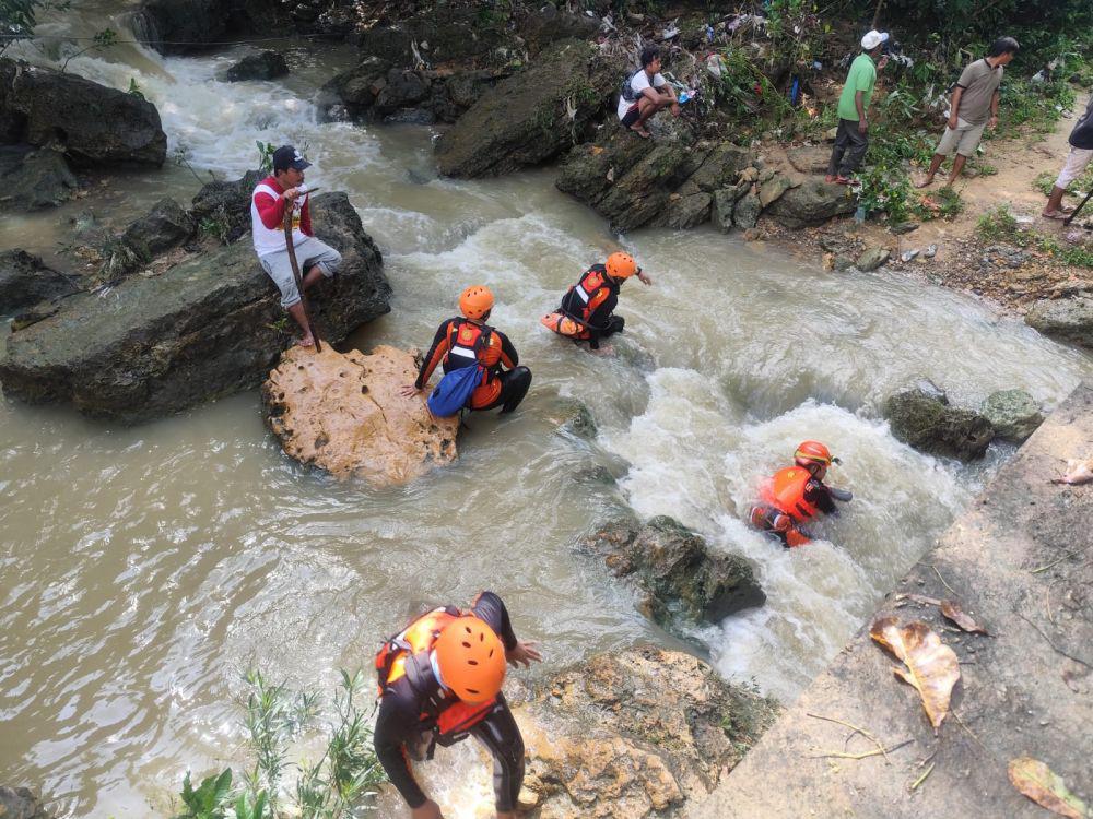 Terseret Sungai Dua Hari, Bocah Pamekasan Ditemukan Meninggal