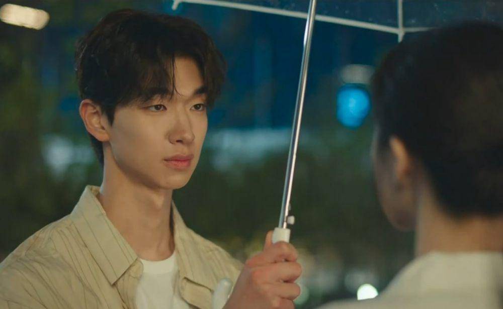 Kim E Jun di Resident Playbook (dok. tvN/Resident Playbook)