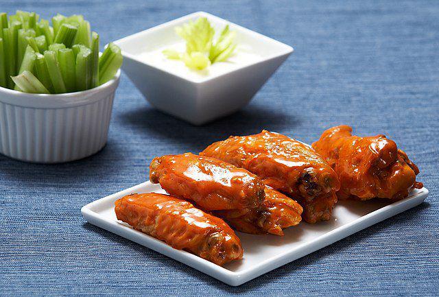 5 Tips Bikin Buffalo Wings Rumahan yang Renyah dan Pedas Nendang