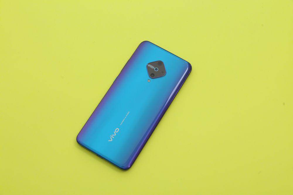 vivo S series (vivo.com)