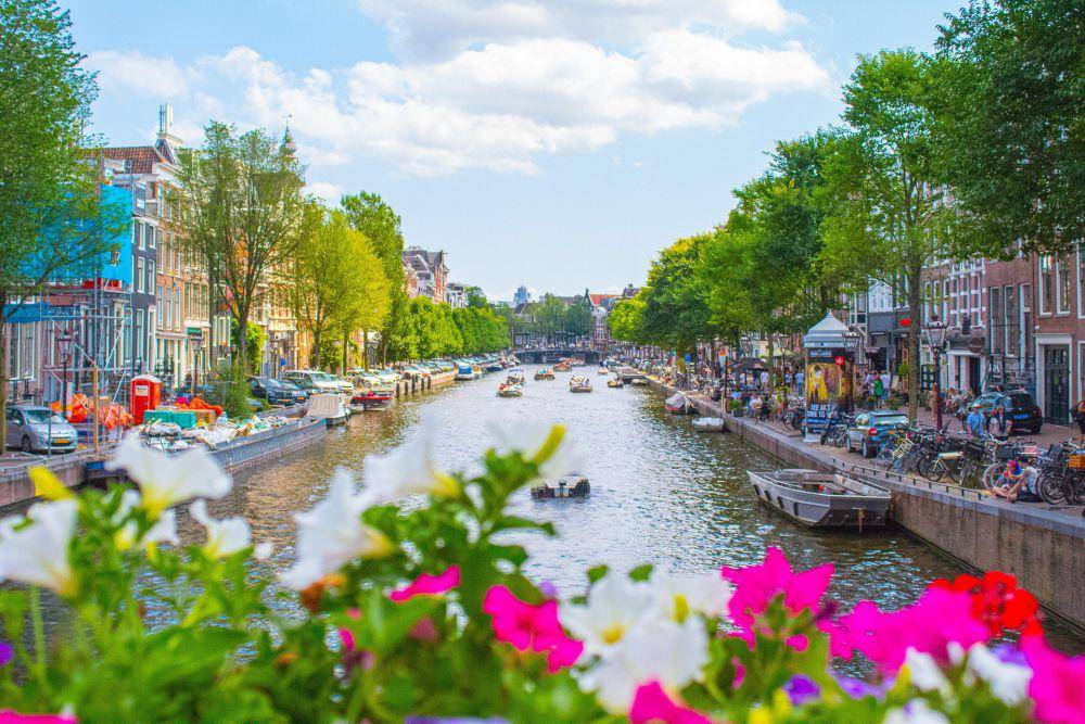 Belanda (pixabay.com/eXplorationEtoile)