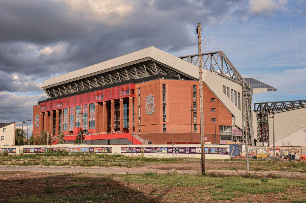 4 Bek Liverpool dengan Penampilan Terbanyak di Premier League