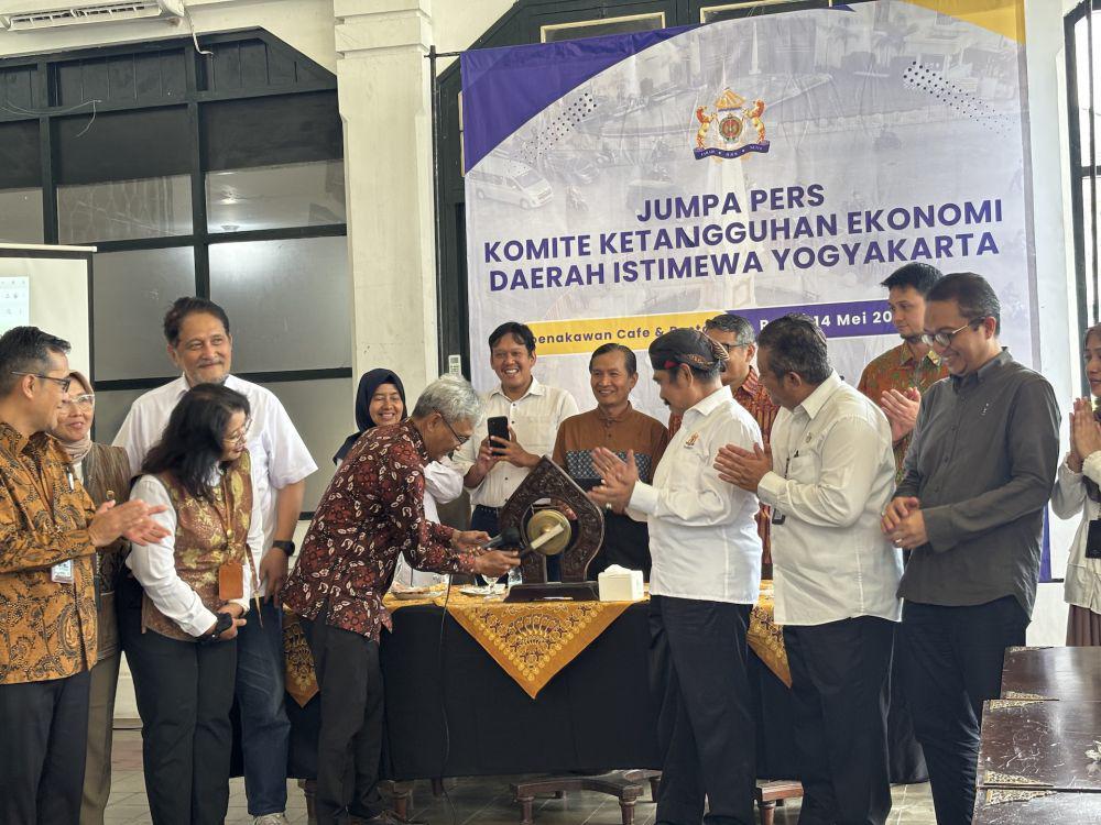 Komite Ketangguhan Ekonomi Jogja Dibentuk, Respons Ketidakpastian