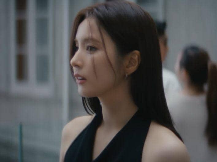 Cuplikan Shin Se Kyung di MV Don't Say You Love Me (youtube.com/HYBE LABELS)