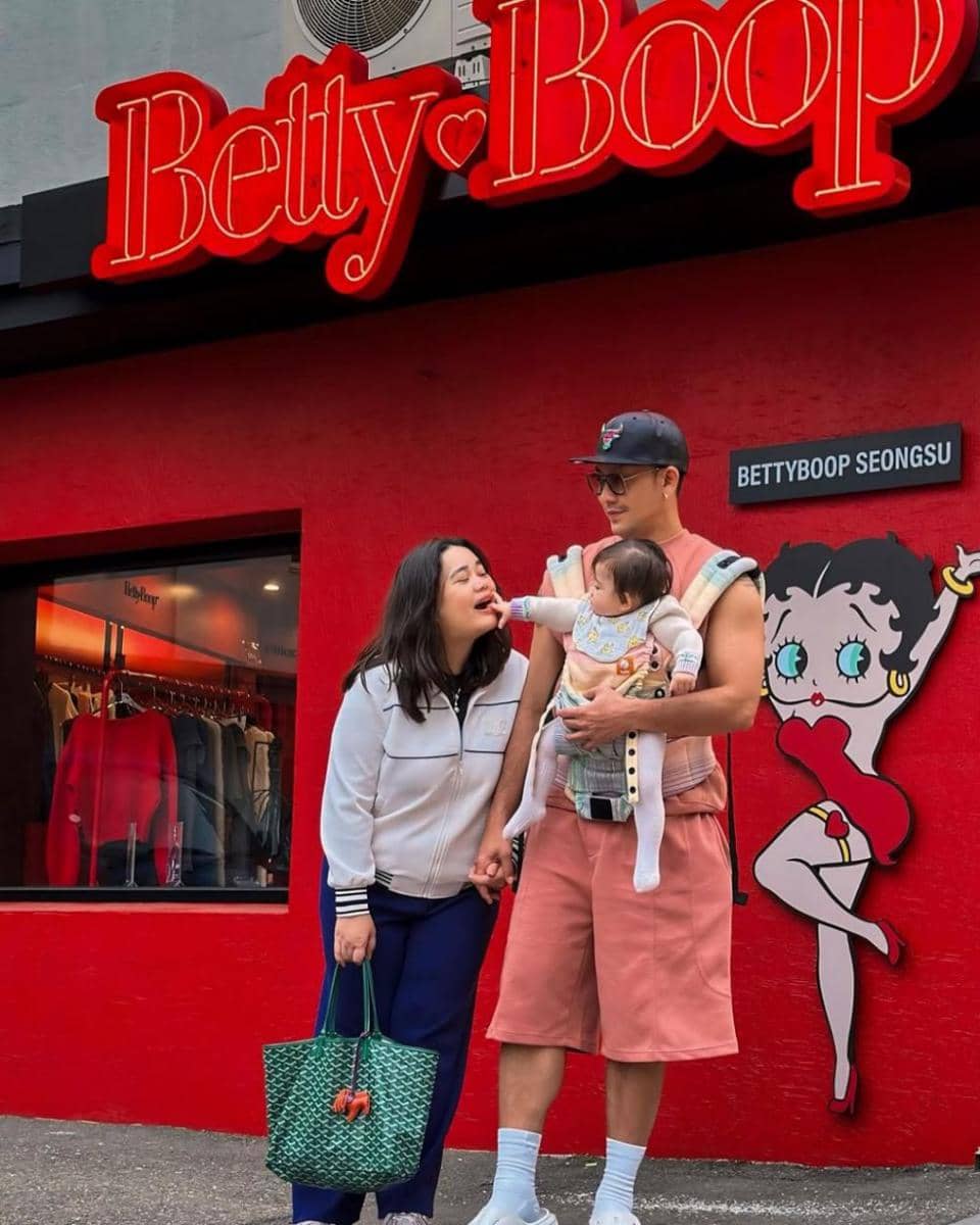 potret Denny Sumargo bareng anak istri di Korea (instagram.com/sumargodenny)