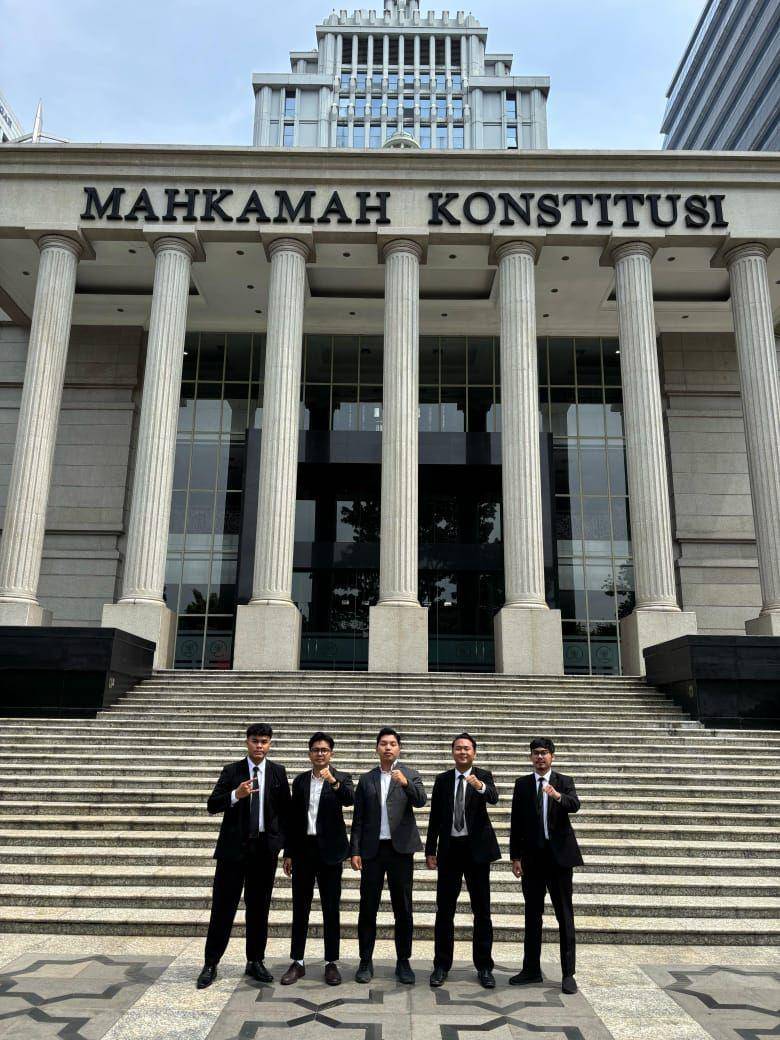 Mahasiswa Batam usah melakukan sidang pertama di Mahkamah Konstitusi (Dokumentasi narasumber)