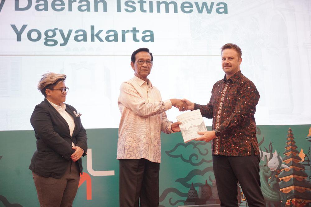 Sultan Tekankan Pembangunan Infrastruktur Berakar pada Kemanusiaan